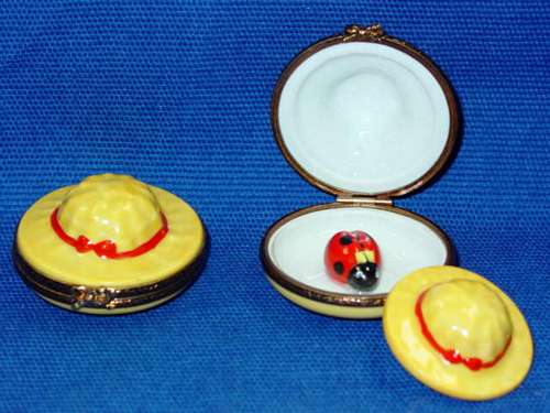 YELLOW HAT BOX W/ HAT